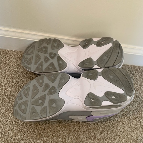 Nike AirMax 2 Light SE - Picture 7 of 8